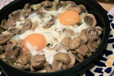Incluye algunos en tu salsa para tu receta favorita de salsa para pasta, sopa, estofado o guiso de cacerola. Champiñones, limpieza e ideas para cocinarlos | Consumer