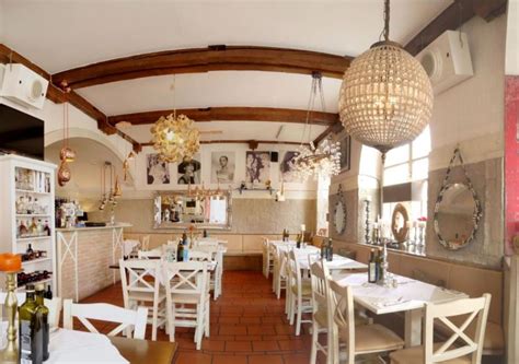 Du beau monde pour le forum international cinéma et littérature de monaco. Restaurant Onassis - Global Greek Business Community