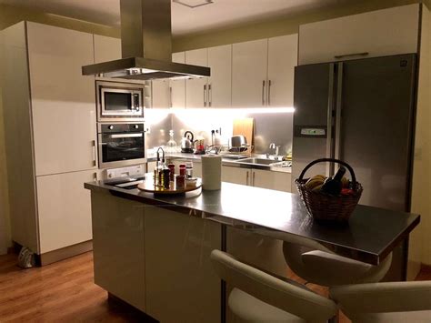 Reserva y descubre 195 apartamentos, alquiler de pisos y casas en el médano con 734 opiniones de viajeros. Alquiler apartamento en El Médano, Islas Canarias con acceso a internet y balcón/terraza - Niumba