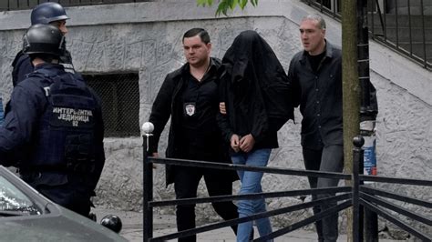 Tiroteo En Escuela De Serbia Deja 9 Muertos Entre Ellos 8 Niños Hay