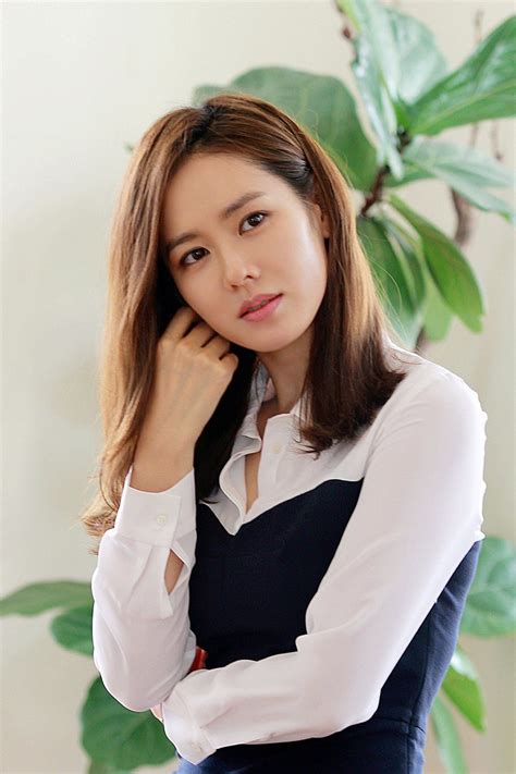 Korean Actress Ye Jin Son Picture Gallery Actresses A