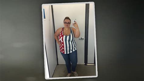 Woman Takes Selfie In Old Navy To Shame People Who Make Rude Comments