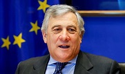La storia e la carriera di Antonio Tajani vice in Forza Italia