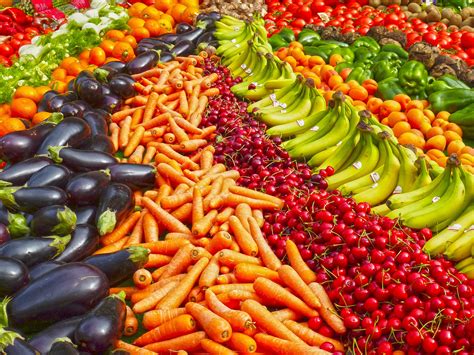 Os prebióticos fornecem alimento para as bactérias. Alimentos con prebióticos, la clave para tener una buena flora intestinal