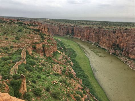 A Guide To Gandikota And Belum Caves Travel Tales Of A Dentist And A Banker
