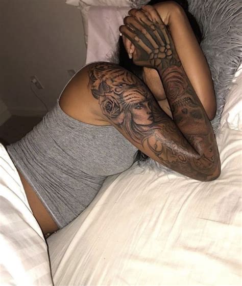 Pin By Nikki Ferguson On Tattoos Tattoos Black Girls With Tattoos Stylist Tattoos