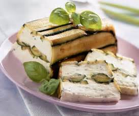 Découvrez la recette de la terrine aux deux saumons. Terrine de courgettes au chèvre frais | Recette du chef ...