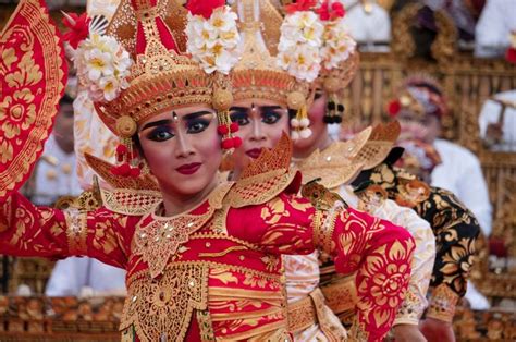 Mengenal Tari Legong Tarian Tradisional Dari Daerah Bali Sonoraid