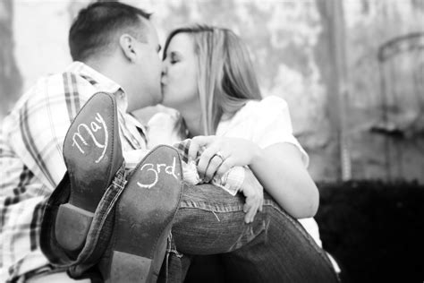 Engagements Chalk Date Our Photographer Was So Creative Engaged Couples Photography