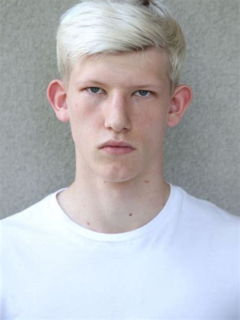 Classify Scottish Male Model Connor Newall