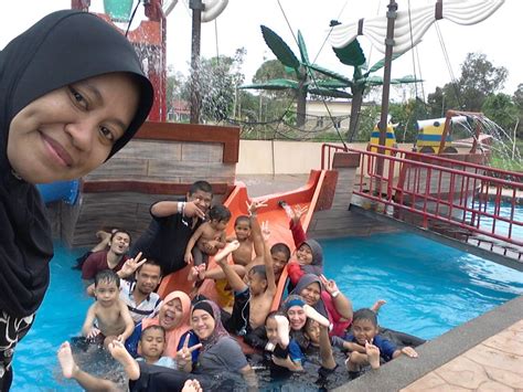 Titiwangsa lake gardens (or taman tasik titiwangsa) was abruptly shut by dbkl for being too crowded after mco ended; " Bukan Sesiapaa " : Taman Ekstrem Tasik Chinchin Jasin