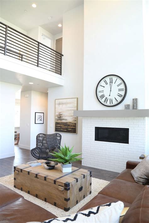 Maybe you would like to learn more about one of these? 2018 Paint Color Trends and Forecasts | Living room wall ...