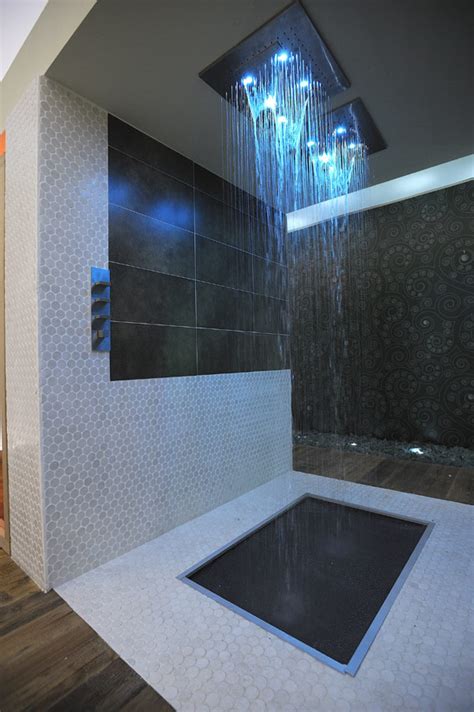 Kebanyakan desain interior kamar mandi yang minimalis akan menggunakan bathub atau shower. 45 Desain Shower Kamar Mandi Minimalis Modern ...