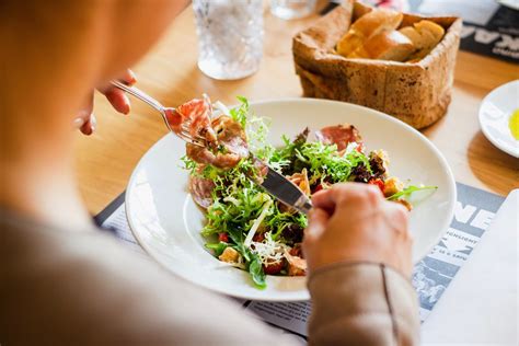 Dieta Przerywana Czyli Na Czym Polega Okresowy Post Poznaj Zasady Głodówki Przerywanej I