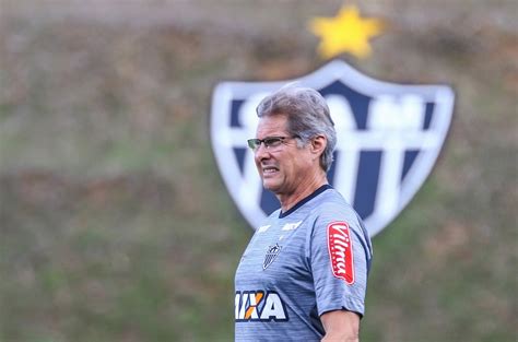 El clube atlético mineiro nació el 25 de marzo de 1908 como atlético mineiro futebol clube. Com a sombra de Cuca e nome de Jair ventilado, Oswaldo ...