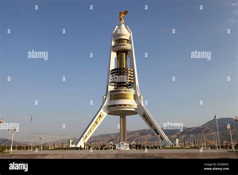 Monument Neutrality Arch Ashkhabad Turkmenistan Stock Photo Alamy
