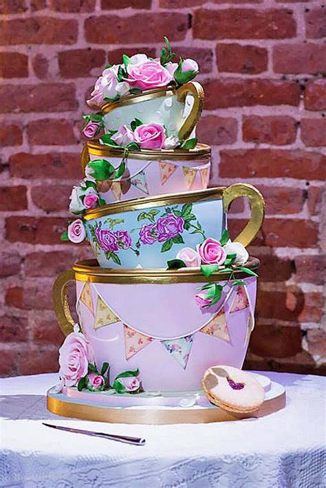 30 Eye Catching Unique Wedding Cakes Unique Wedding Cakes Fantasy Cake Savoury Cake