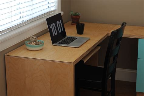 If you've got more if you are building a table without a plan, consider designing your tabletop size so there's minimal board waste. Ana White | L-shape Modern plywood desk - DIY Projects