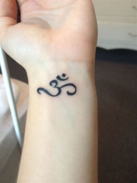 25 Unique Small Tattoo Ideas With Their Meaning