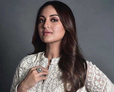 See Video Sonakshi Sinha Takes On Body Shaming And Trolling In A Way