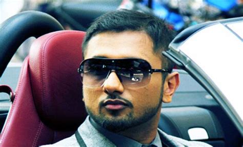 Police Book Rapper Honey Singh For Singing Vulgar Song Entertainment