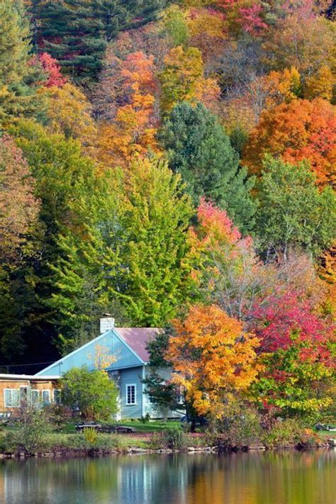 These Small Towns Have The Best Fall Foliage For Leaf Peeping Fall