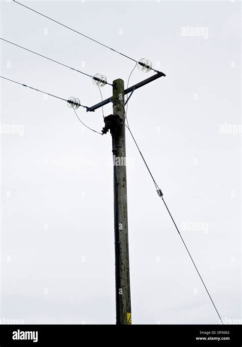 Telephone Pole Wires Hi Res Stock Photography And Images Alamy