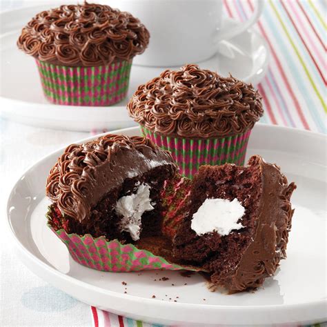 Makes excellent banana, coconut, or chocolate cream pie. Creamy Center Cupcakes Recipe | Taste of Home