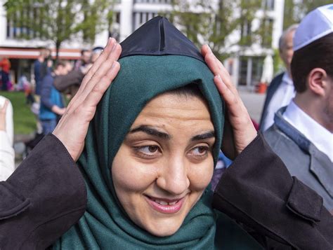 Muslim Women Wear Kippahs Over Their Hijabs In Solidarity With Jewish Community After