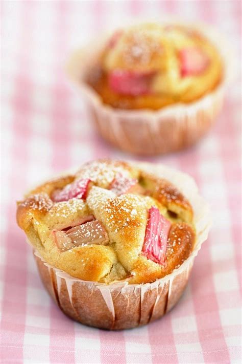 Posted in kuchen & muffins, rezepte / tagged glutenfrei, glutenfrei backen, glutenfreie streusel, laktosefrei, muffins, rezept. Muffins mit Rhabarber | Rezept | Rhabarber muffins ...