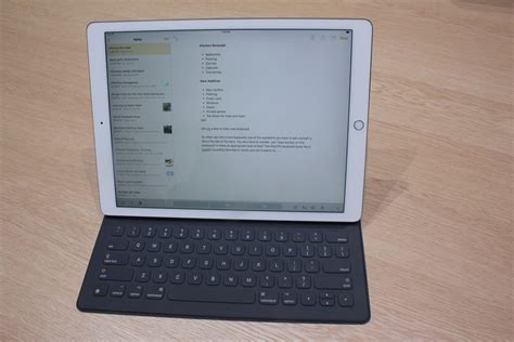 Hands On With The Ipad Pros Smart Keyboard Macworld