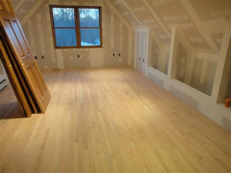 Turn Your Attic Into N Amazing Playroom In 2020 Attic Remodel Room