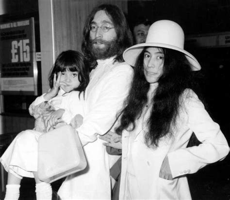 Beatle John Lennon Wife Yoko Ono And Kyoko Yokos
