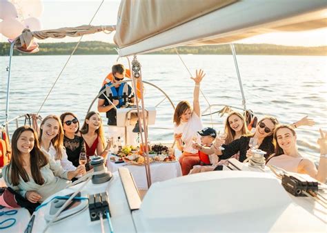 15 Places To Rent A Yacht For A Bougie Party In Singapore Honeycombers
