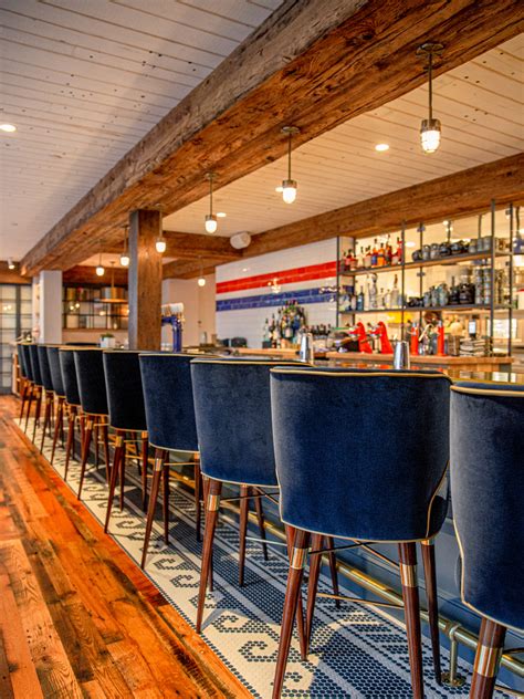Restaurant Reclaimed Wood Floors Beams And Paneling Longleaf Lumber