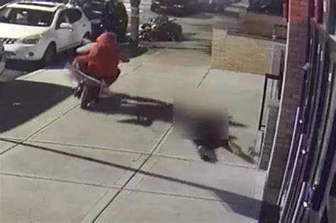 Video Moped Riders Snatch Womans Purse In Brooklyn Causing Her To