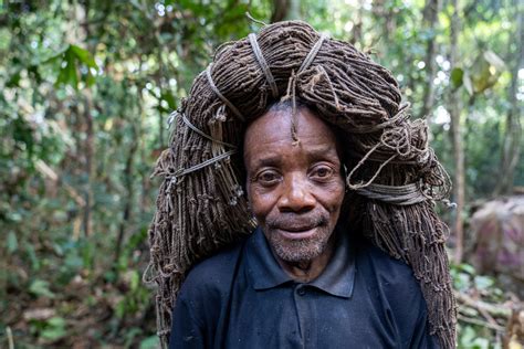 Mbuti Congos Last Forest Pygmies Persist Despite Violence And Loss
