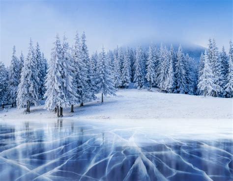 Best Ice Lake Stock Photos Pictures And Royalty Free Images Istock