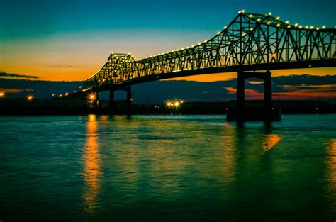 Views Of The I 10 Mississippi River Bridge In Baton Rouge Billy