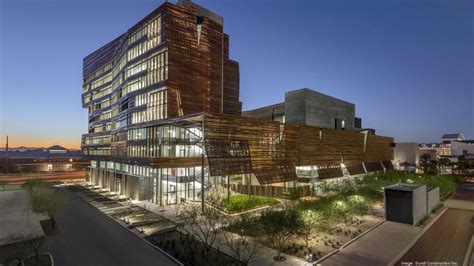 Sundt Begins Work On Ua Phoenix Biomedical Campus Building Phoenix