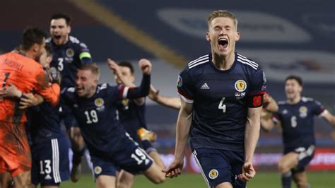 200,795 likes · 141 talking about this. The Best of Scottish Twitter After Boogieing Into First ...