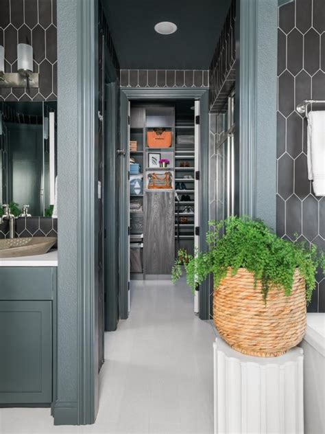 Pictures of the HGTV Smart Home 2019 Master Bathroom ...