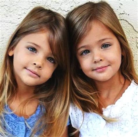 全球最美双胞胎 出生就有经纪人来签模特 新时代模特学校 国际超模教育培训基地