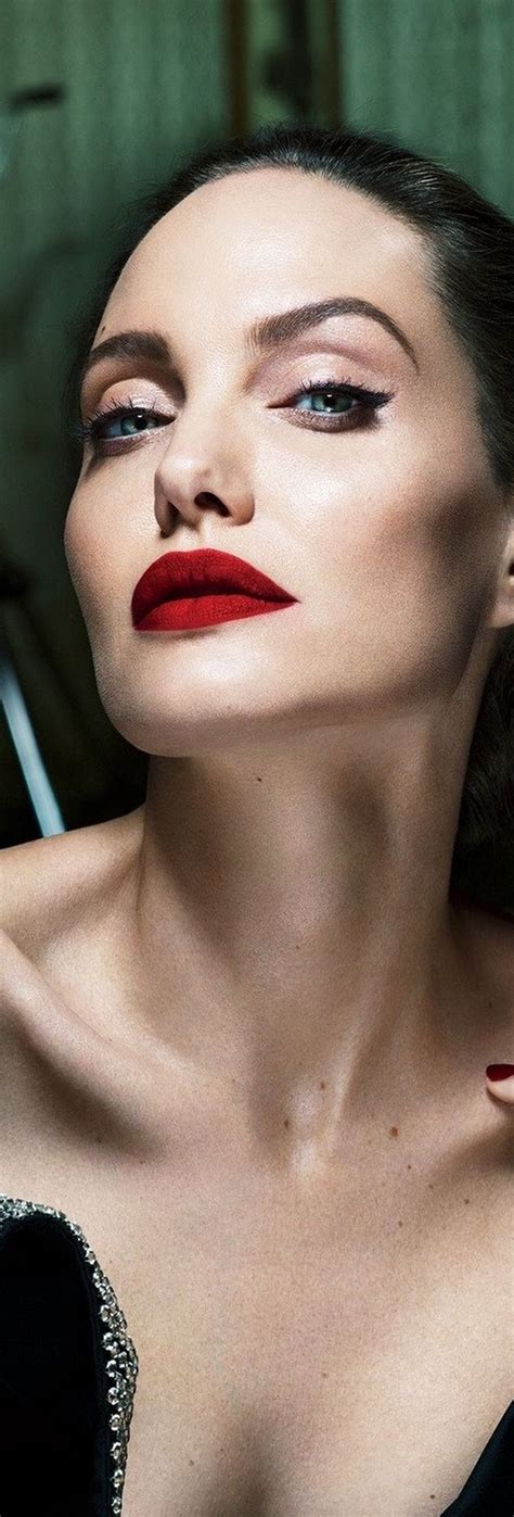 pin by hettiën on alluring lips perfect red lips glamour sexy lips