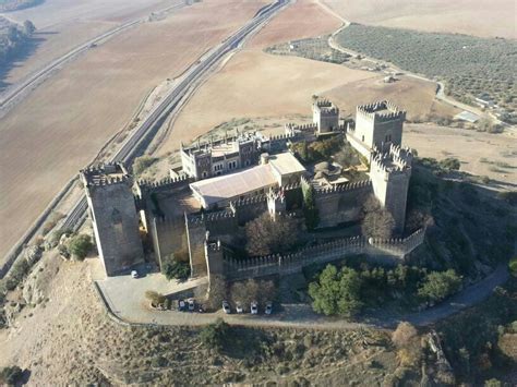 Vista Aérea Del Castillo De Almodóvar Del Río Córdoba España