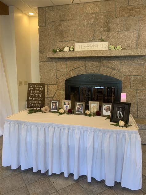 Memory Table To Honor Your Passed Loved Ones Event Center Wedding