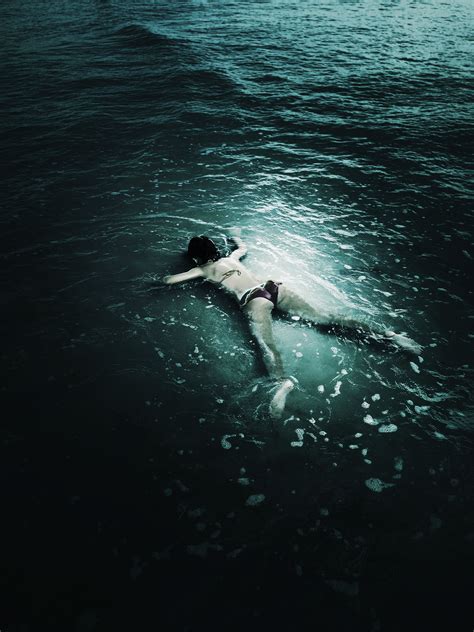 But i surely know this picture shocked me and broke my heart. Mobile Phone Award | World Photography Organisation