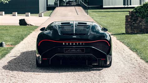 Bugatti Completa La Voiture Noire Una Obra De Arte De 19 Millones De