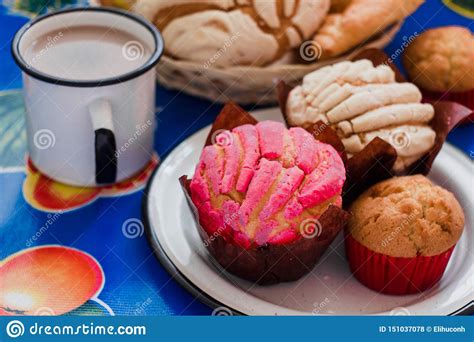 Check spelling or type a new query. Mexikanisches Gebäck : Mexikanisches Geback Stockfotos Und ...
