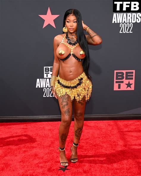 Summer Walker Flaunts Her Big Boobs At The Bet Awards In La Photos Thefappening